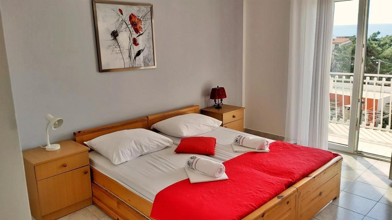 Apartments Mandalinic Omis Bagian luar foto