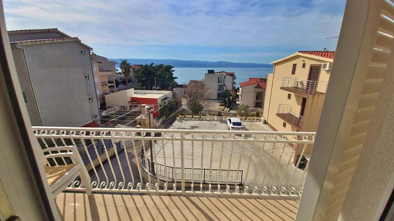 Apartments Mandalinic Omis Bagian luar foto