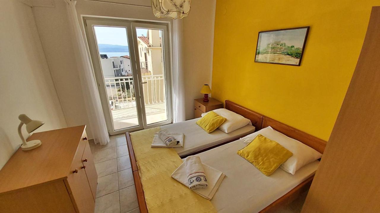 Apartments Mandalinic Omis Bagian luar foto